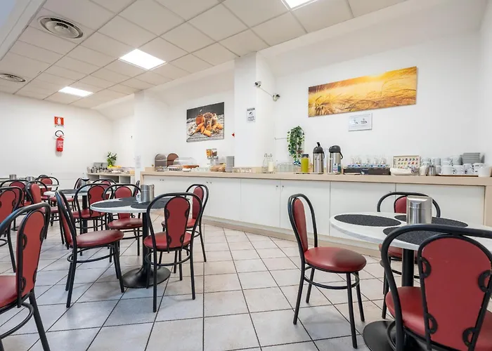 Casa Per Ferie Santa Maria Alle Fornaci 3*